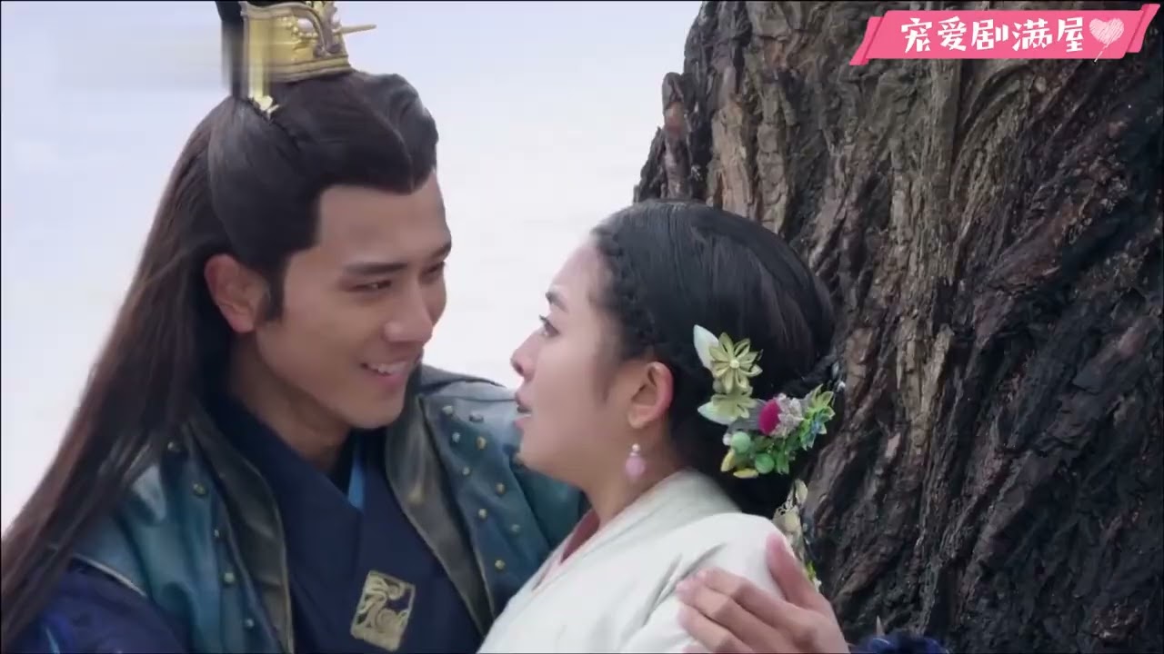 王爺只愛灰姑娘，小三當場瘋魔將灰姑娘推下懸崖，王爺捨命跳崖救人！！#chinesedrama #兰陵王妃  #张含韵 #彭冠英