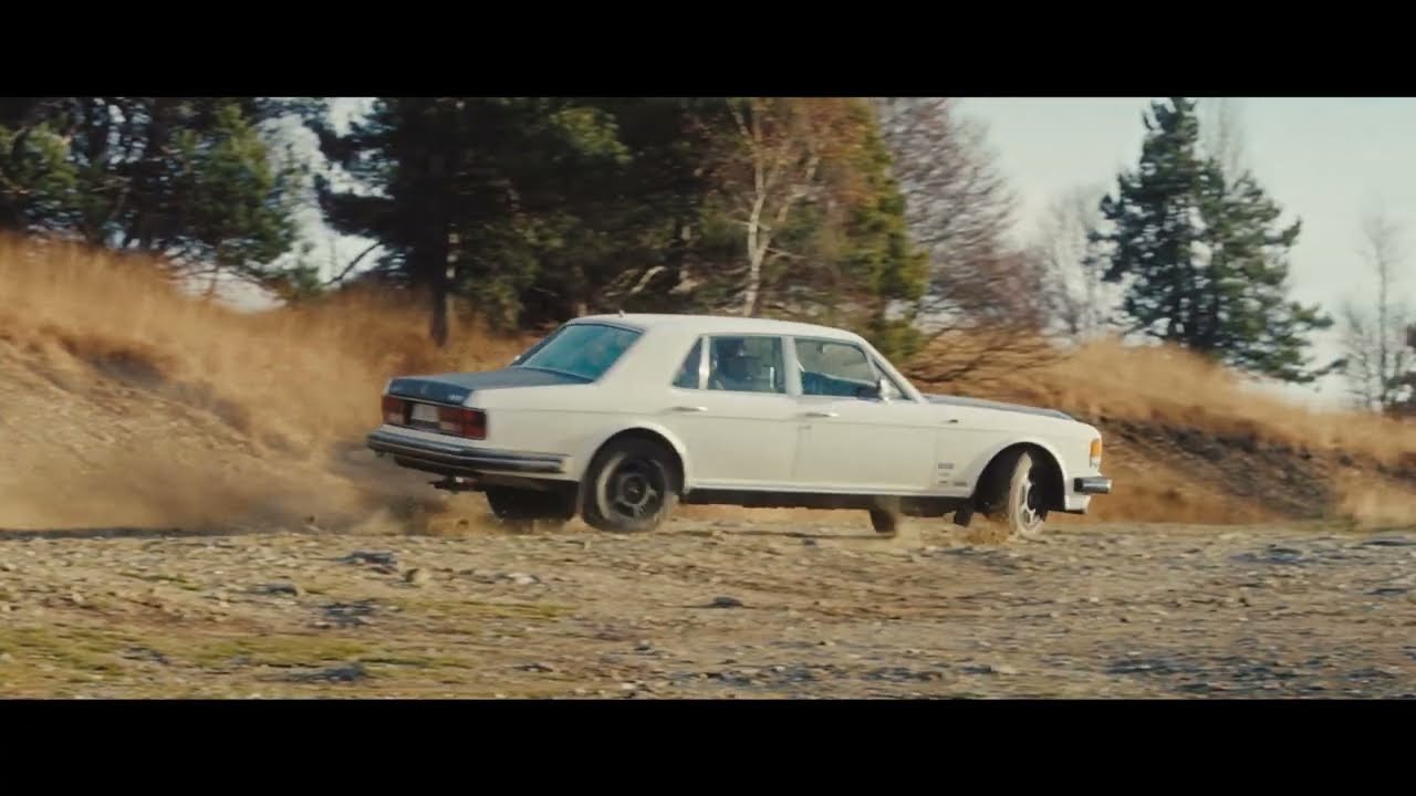 Риккардо Поццоли и его Bentley Mulsanne Turbo