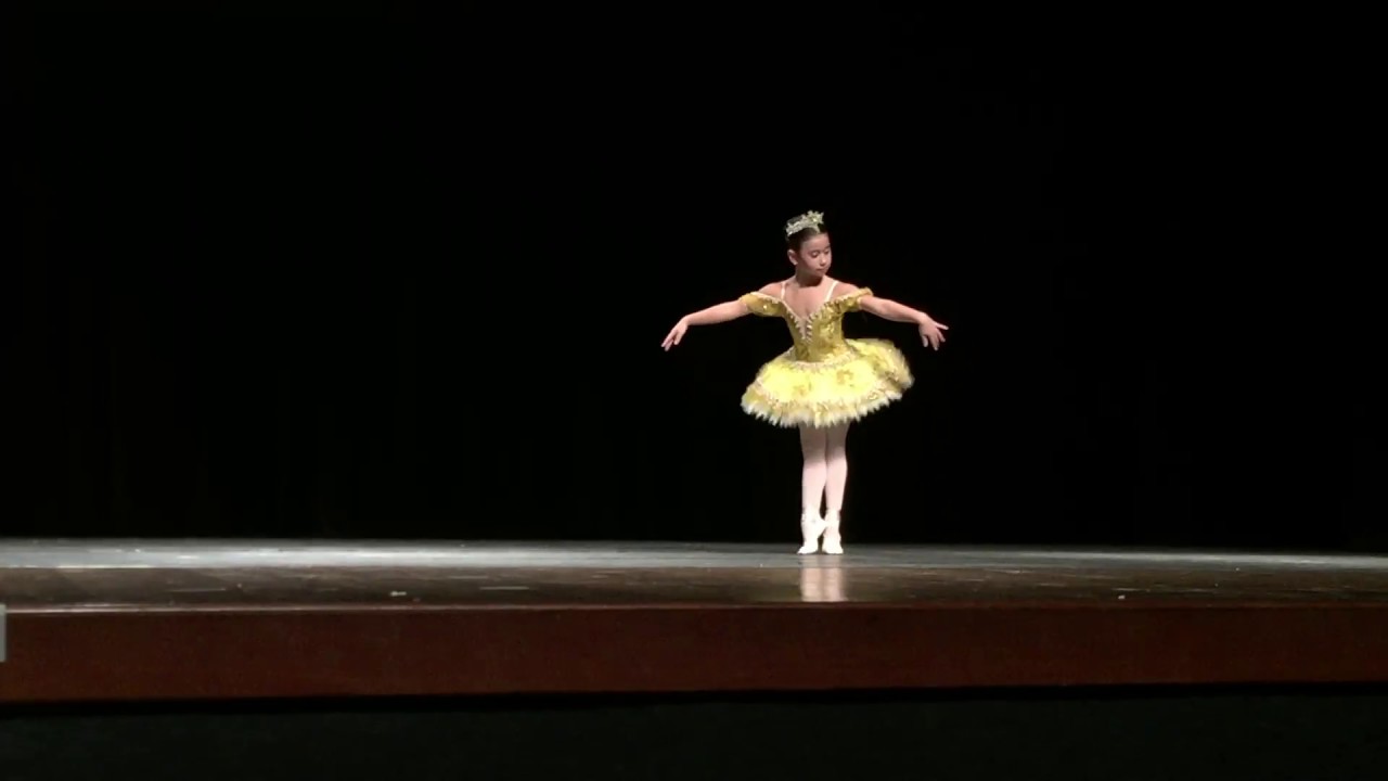 Ballet de Repertório Antônia Manrique - Fada Amarela - Ballet Thatiana Orite