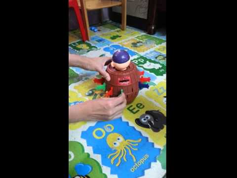Runningman pirate pop up toy