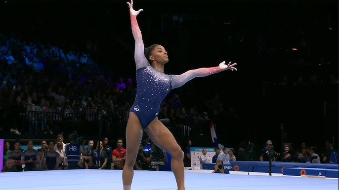 Mundial de Ginástica Artística 2023: Simone Biles executa Yurchenko Double  Pike