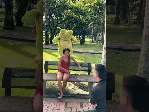 El Sapito 🐸 Saltarín 🤣 #humor #funny thumbnail