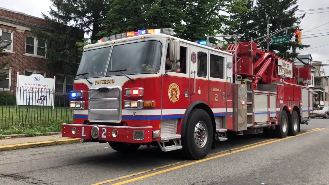 Paterson NJ Fire Department Engine 2 and Ladder 2 Responding Sherwood