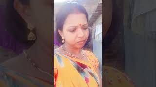 Koi kahe Chandi Koi kahe Sona...more