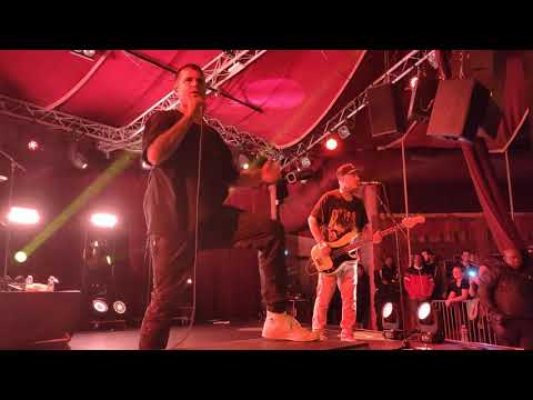 The Amity Affliction - I Bring The Weather With Me 4K au Cabaret Sauvage PARIS 2023