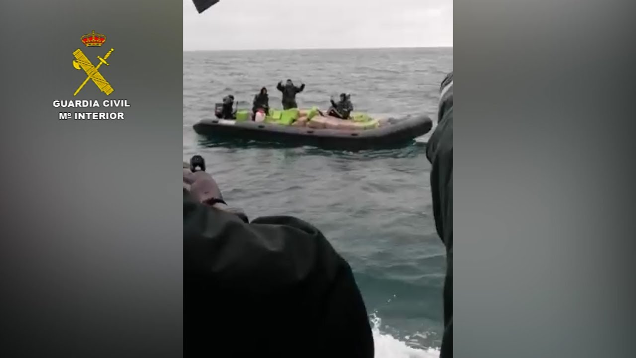 La Guardia Civil interviene más de 8.100 kilos de hachís en tres actuaciones en Cádiz