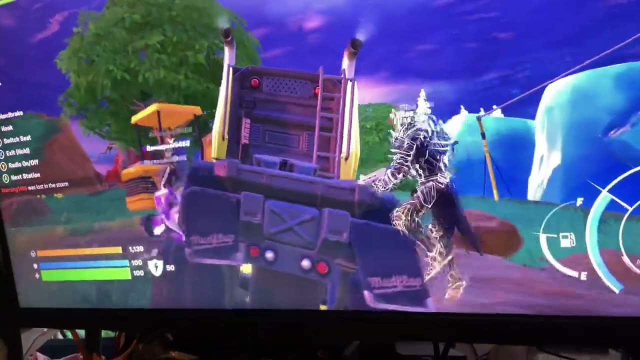 FORTNITE: How to do the TIRE GLITCH