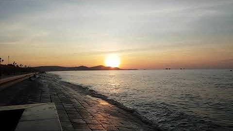 Bình mình trên biển Phan Thiết