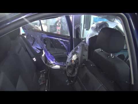 Аварийное вскрытие двери на Volkswagen