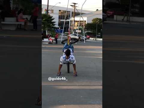 Duas mão no