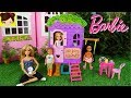 Barbie Chelsea No Quiere Jugar con los Niños en su Casa de Arbol - Historias con Muñecas