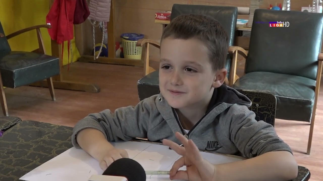 Jedan učenik i jedna nastavnica u školi prepunoj znanja, ljubavi i razumevanja