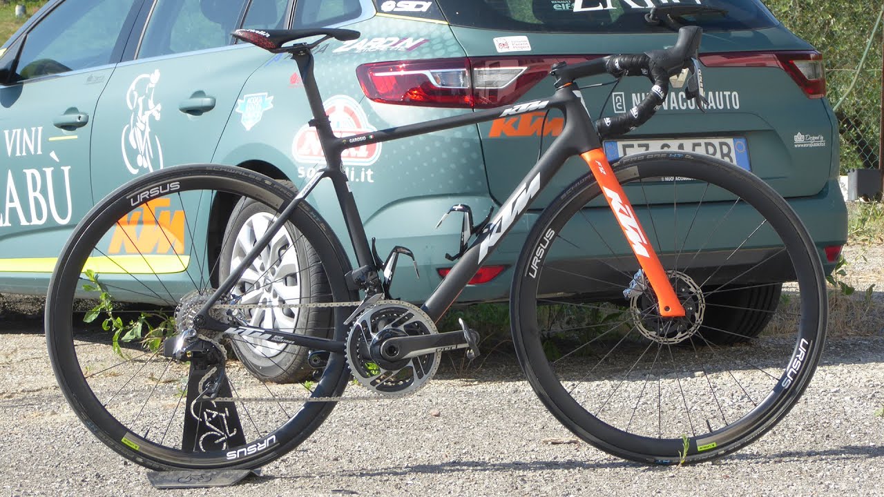 KTM bike Revelator Alto due bici a confronto - 4bicycle