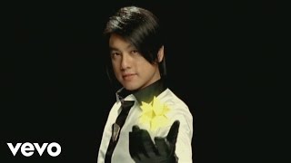 Video thumbnail of "F4 - 在這裡等你"