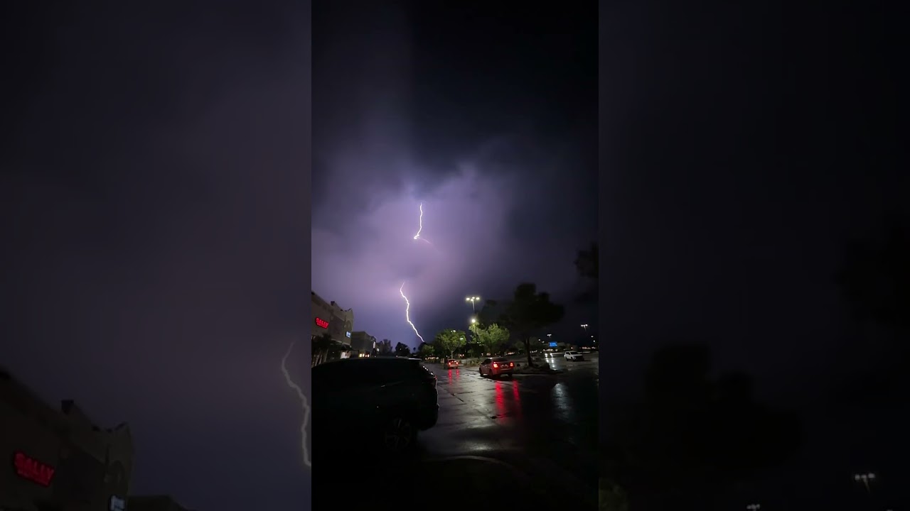 Florida lightning storms sweep across "Lightning Capital of the U.S."