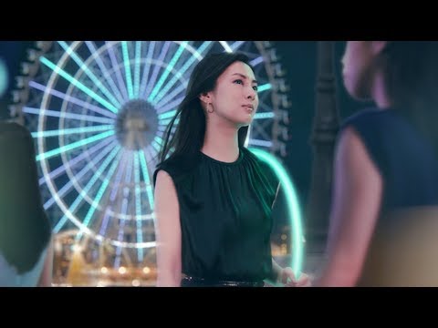 北川景子、シックなワンピース姿で夜の街へ - YouTube