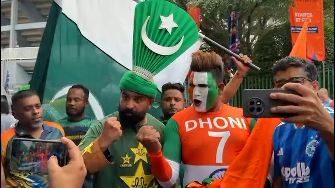 Pakistan Fan vs Indian Fan Heated Face-Off Before Big Match! 😱🔥