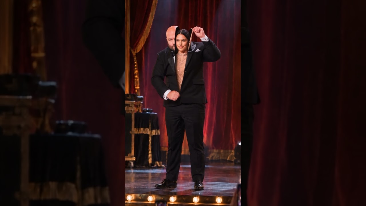 Magician Unzips Himself in front of Everyone