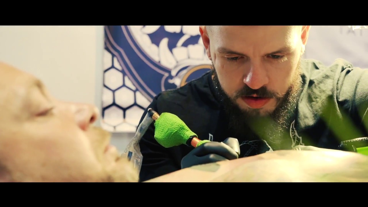 MTN Water Based and Max13 (BadCrown) - Moscow Tatoo Convention - Graffiti Street Art