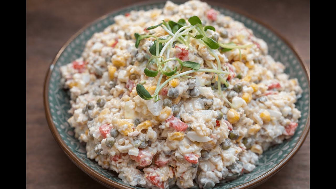 Sałatka konserwowa na śniadanie 