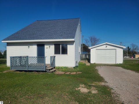 209 N 2nd Street, Oscoda, MI home video tour