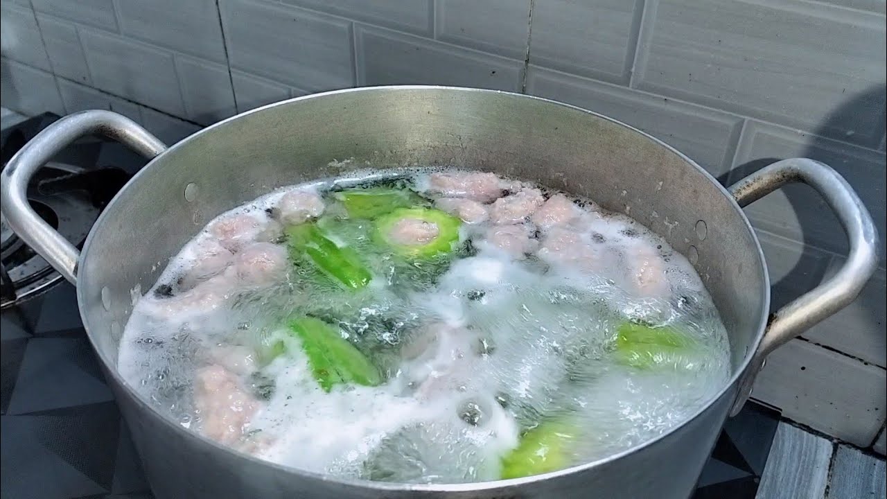 Muống Khổ Qua Hầm Màu Xanh Đẹp Và Không Đắng Vào Bếp Với Mình Nhé#buacomquenha 