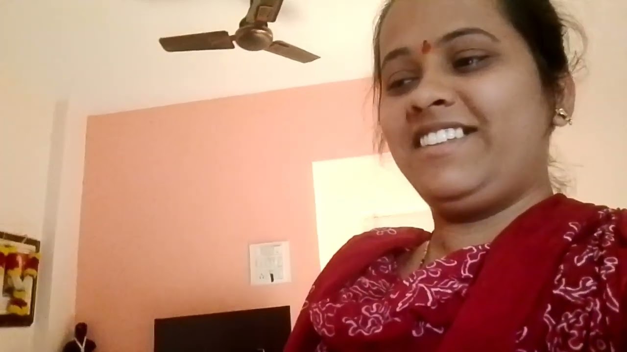 आज बनवलं मुलांच्या आवडीचे थालीपीठ आणि पावभाजी 😋😋