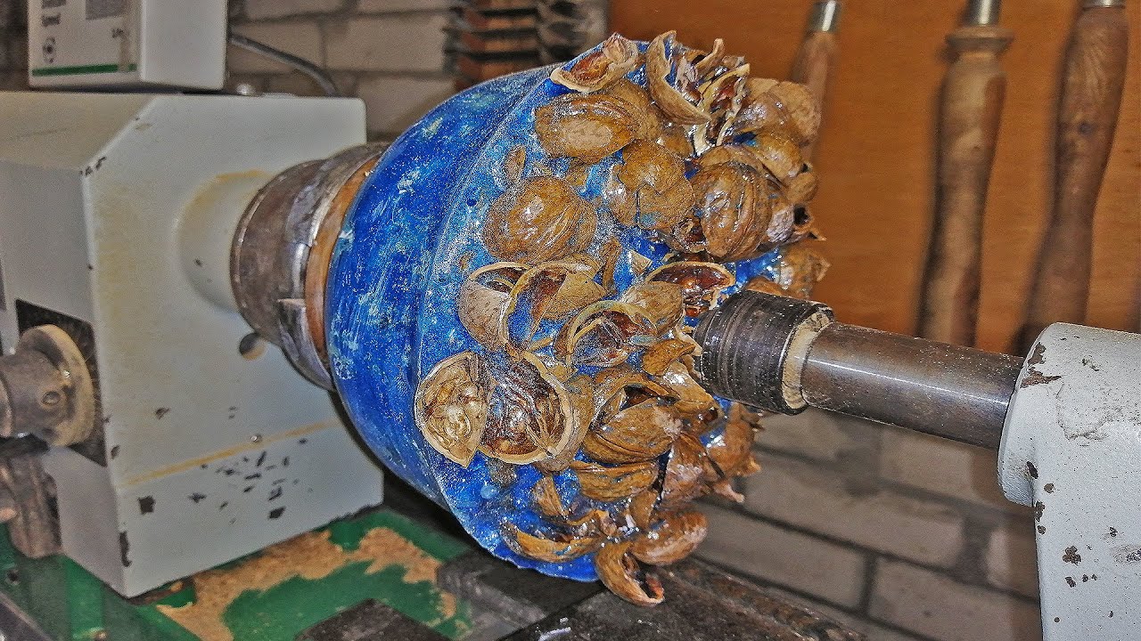 Woodturning - Walnut Shells In Resin (Fail)