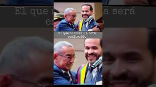 El que se humilla será enaltecido! Abelardo de la Espriella con el vendedor de panela en su posesión