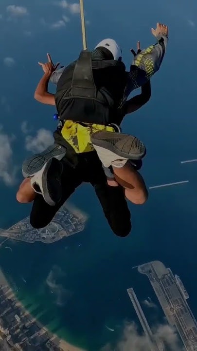 skydive-dubai-13000-ft-skydive-at-the-palm-mani-varshith