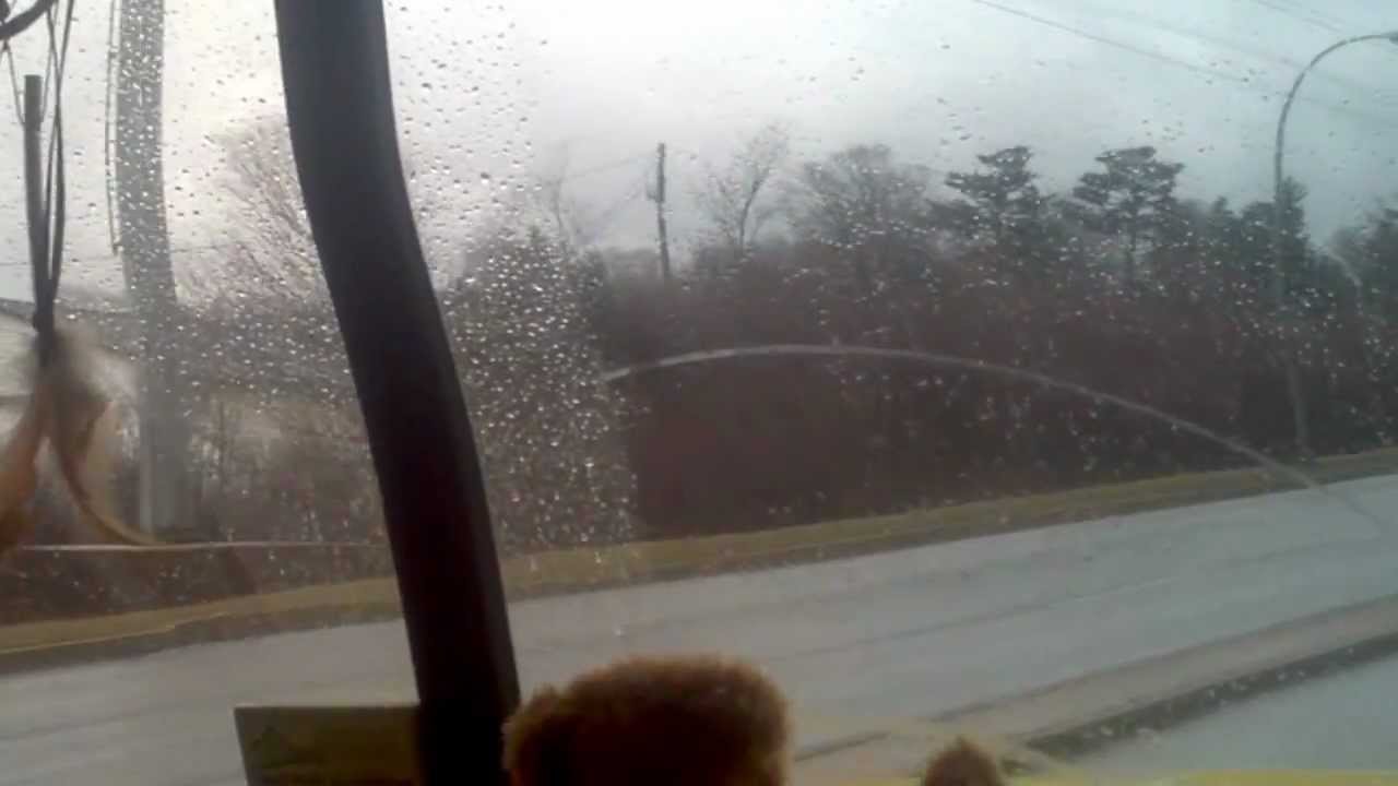 Lowmac Blowing A Freightliner Away