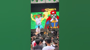 Cantik Tapi Bau, live perform di SMA Hello Motion. #sukseslancarrejeki #punkrock #viralindonesia
