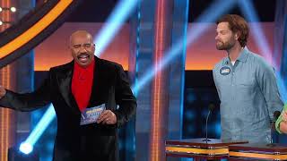 Sneak Peek: What to Bring to the Bedroom - Celebrity Family Feud