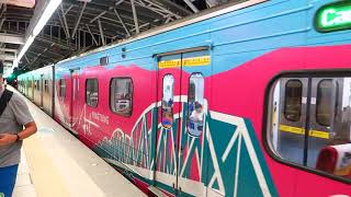 [HD] The Taiwan TRA up Local train no. 3262 (EMU 500) EMC557 + EM558 at Taichung Station