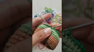 Guess what these leftover yarns can be crocheted into? #crochet #crochet_relax #diy