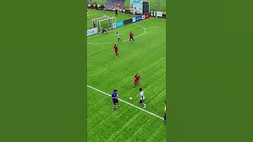 Hết mình vì màu cờ sắc áo #dinhlucsoccer #youtubeshorts #bongda