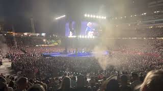 Garth Brooks - Two Of A Kind Workin' On A Full House/Beaches of Cheyenne (Gillette Stadium, 5/21/22)