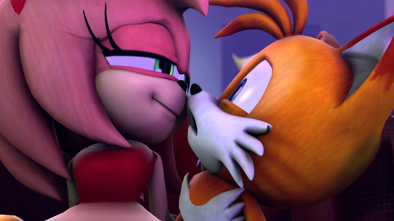 Amy and knuckles kiss