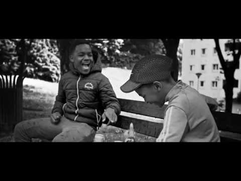 9.0 - Ecqttr (clip officiel)