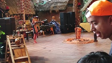 Múa công chuyên ở Đà Lạt ( Thung lủng tình yêu)