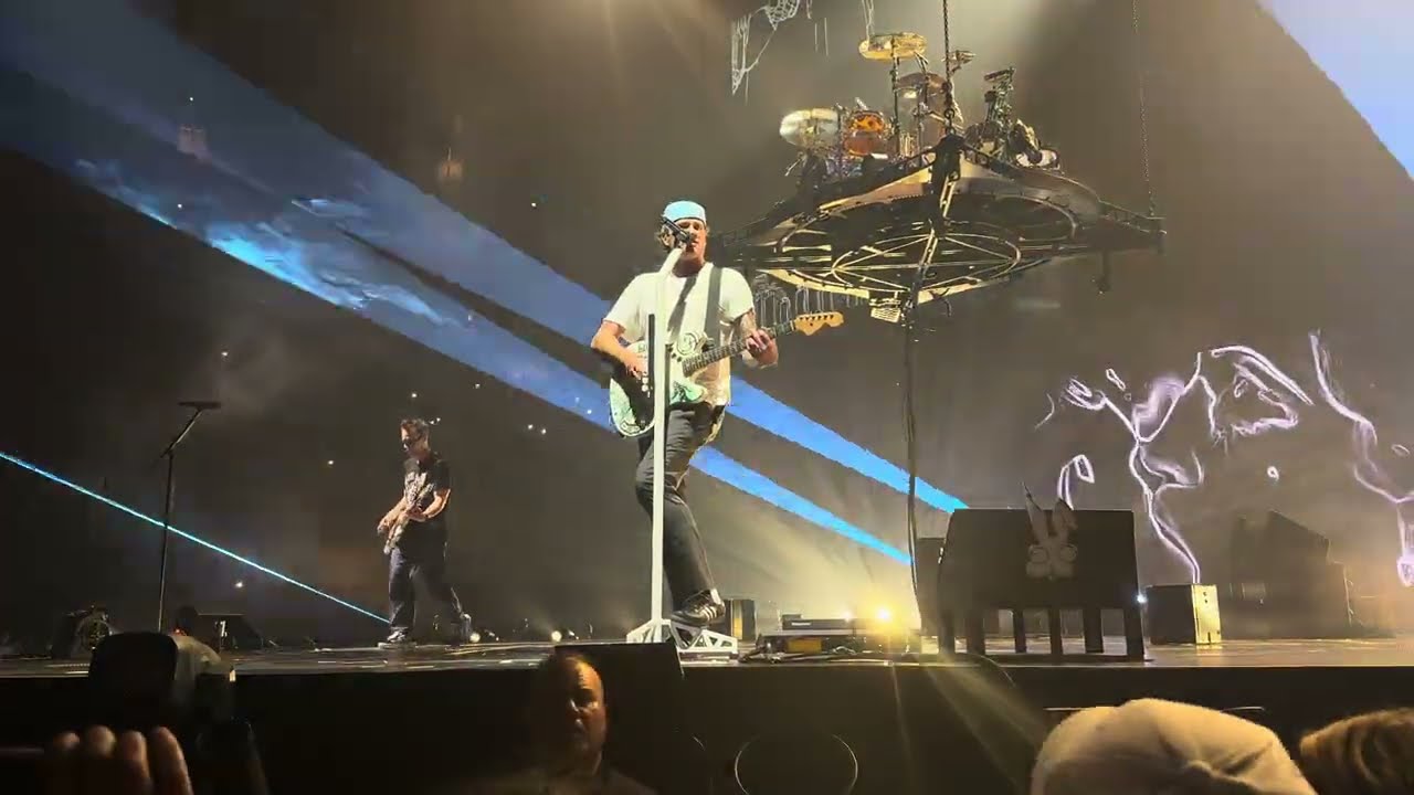 blink-182 - I Miss You [Live @ Houston] 07/08/2023