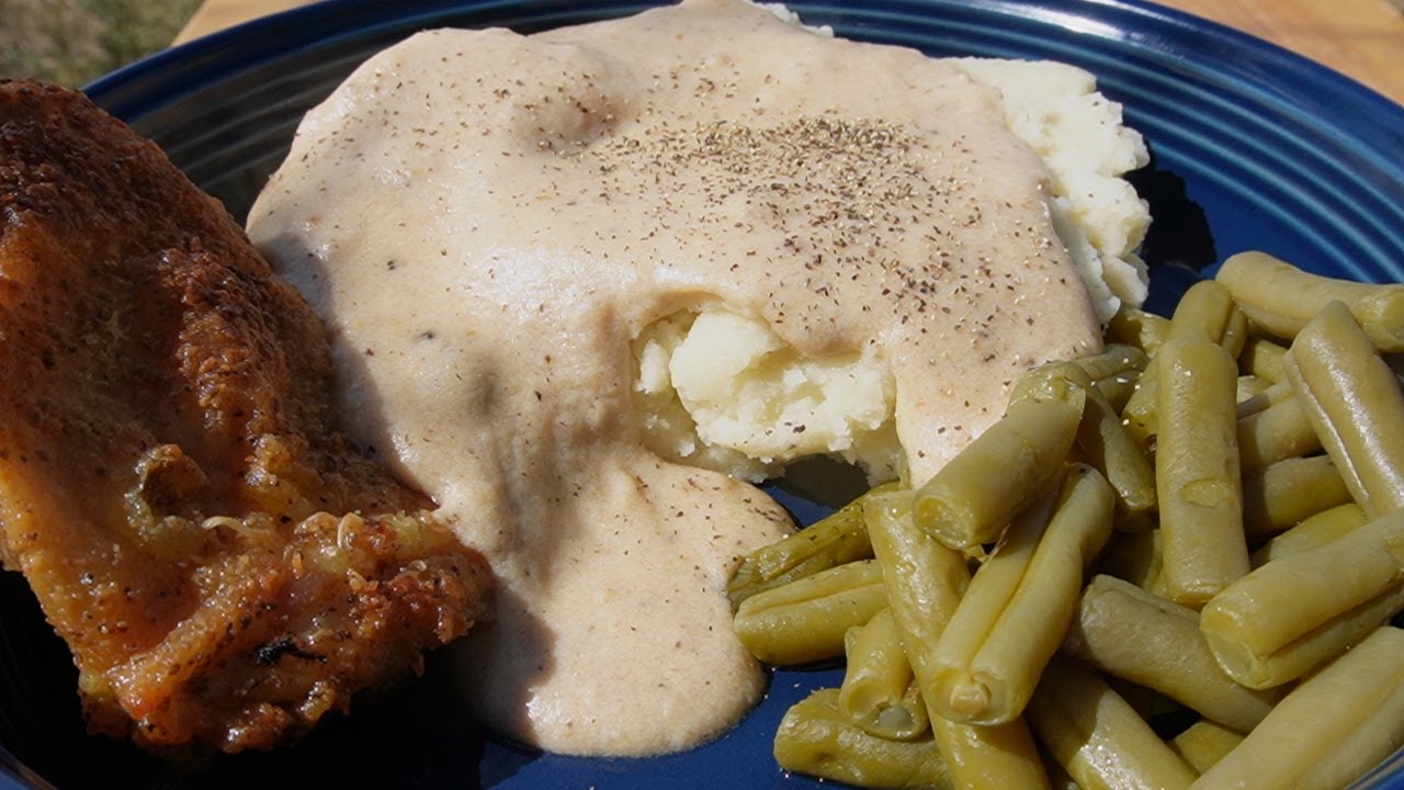 Fried Chicken and Homestyle Creamy Chicken Gravy