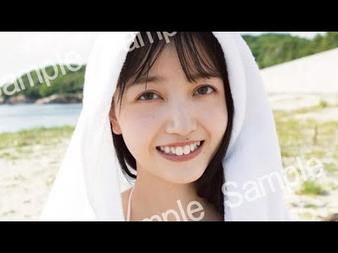 乃木坂46久保史緒里、透明感あふれる肌見せカット　写真集封入ポストカード第5弾
