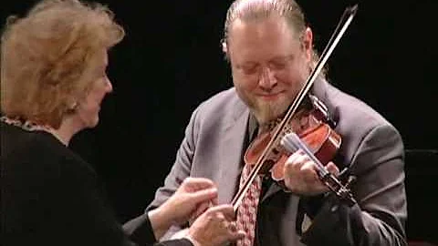 Shirley Givens plays Fiddlesticks with Kevin Wimme...