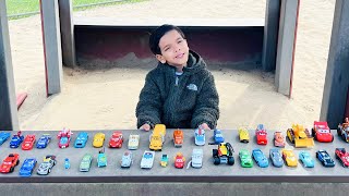 Looking for Disney Pixar Cars, Lightning McQueen