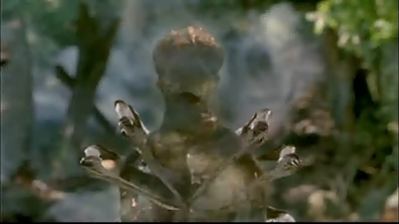 ARACHNID (2001) | Opening Scene (Giant Alien Spider Kill) - YouTube
