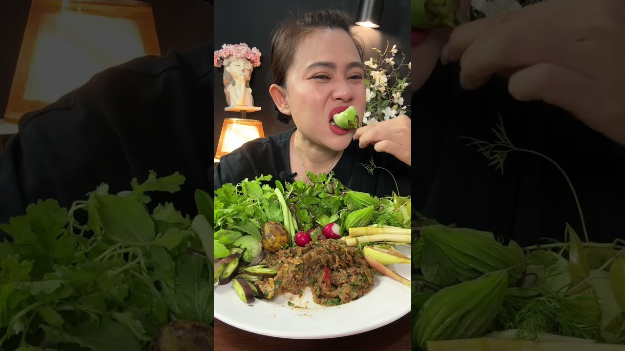 ตำกุ้งใส่มะกอกแซ่บๆนัวๆจ้า