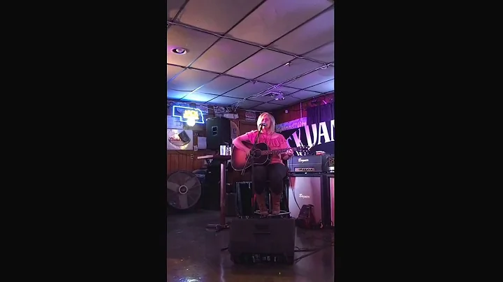 Courtney Patton covers Don Williams "Good Ole Boys Like Me" at Buck's Bar and Grill