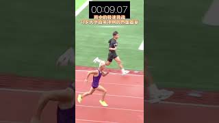 雨中的极速挑战，71岁大爷百米冲刺的热血篇章~体育精神  百米 体育生 活力老人超级可靠  因为热爱所以坚持