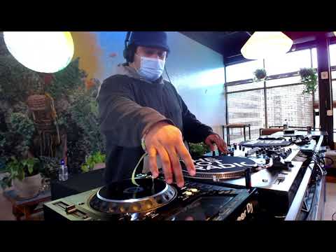 Dreamcastmoe b2b Exaktly @The Lot Radio 01-16-2021